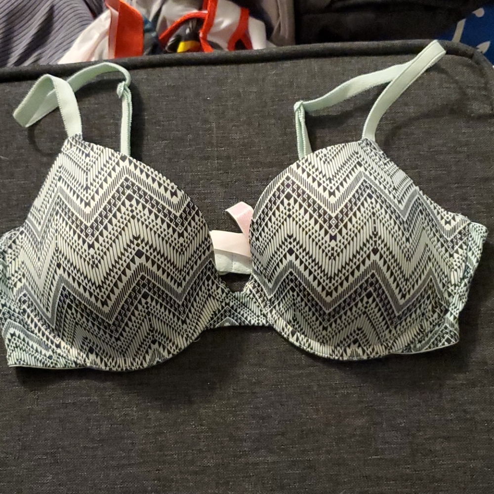 36C PINK by VS lightly lined bra